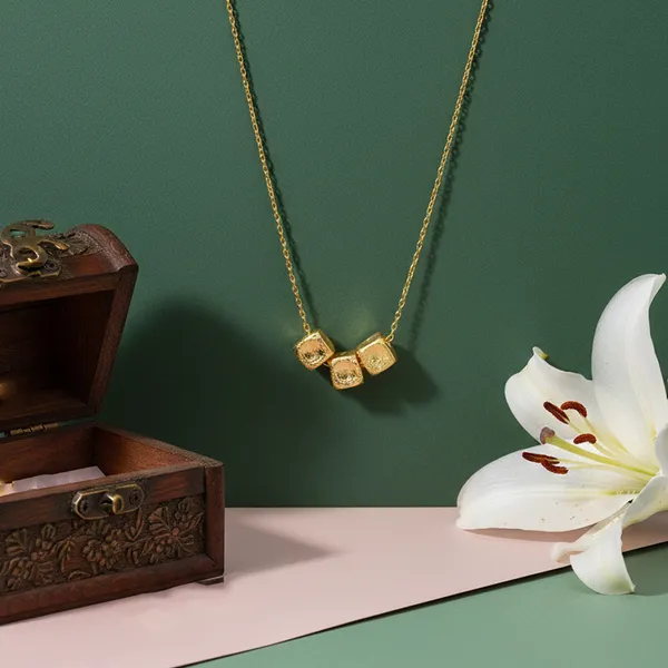 Gold_Brass_And_Mixed_Alloy_Necklace_For_Women
