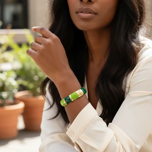 Multicolor_Green_Harmony_Luxe_Bangle_For_Women