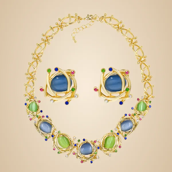 Gold_Modern_Radiance_Necklace_And_Earring_Set_For_Women