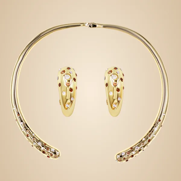 Gold_Celestial_Sparkle_Collar_Set_For_Women
