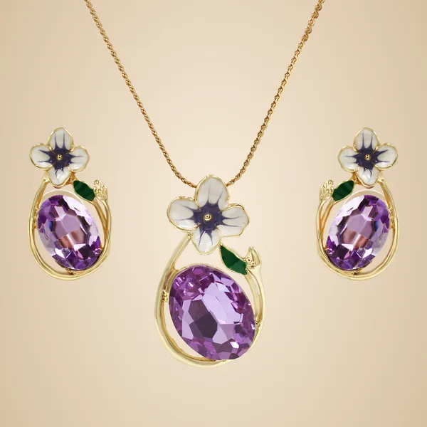 Gold_Brass_And_Mixed_Alloy_Necklace_For_Women