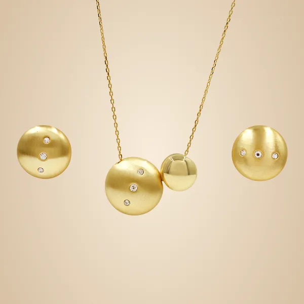 Gold_Brass_And_Mixed_Alloy_Necklace_For_Women