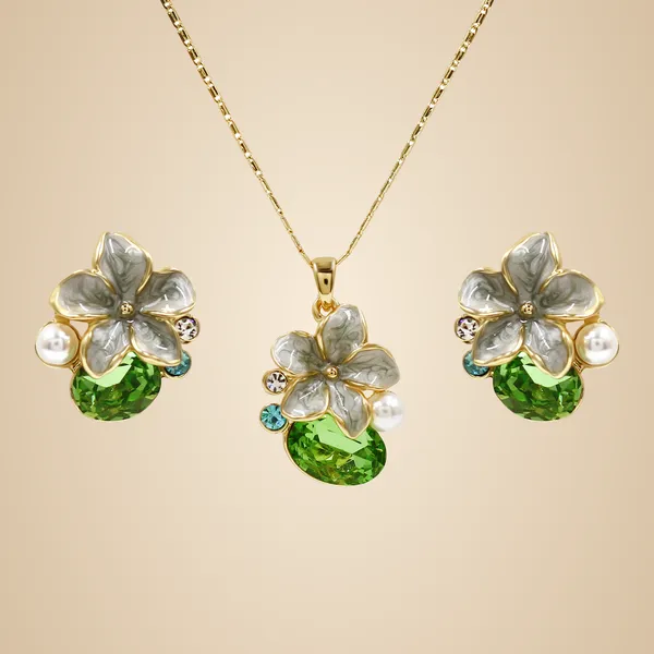 Multicolor_Brass_And_Mixed_Alloy_Necklace_For_Women