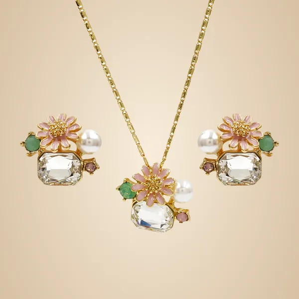 Multicolor_Brass_And_Mixed_Alloy_Necklace_For_Women