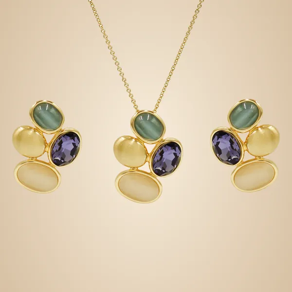 Gold_Brass_And_Mixed_Alloy_Necklace_For_Women
