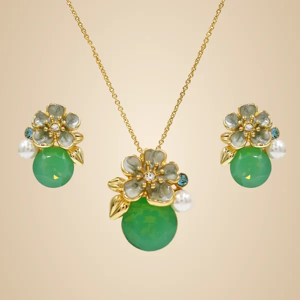 Multicolor_Brass_And_Mixed_Alloy_Necklace_For_Women