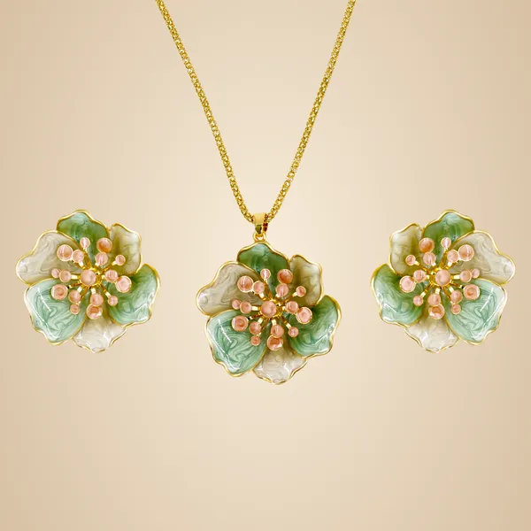 Multicolor_Brass_And_Mixed_Alloy_Necklace_For_Women