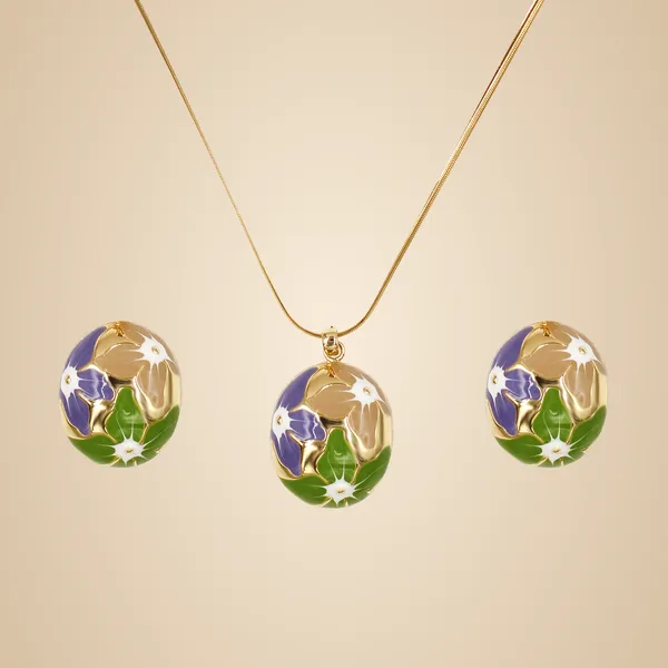 Multicolor_Brass_And_Mixed_Alloy_Necklace_For_Women