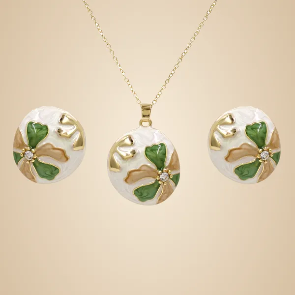 Multicolor_Brass_And_Mixed_Alloy_Necklace_For_Women