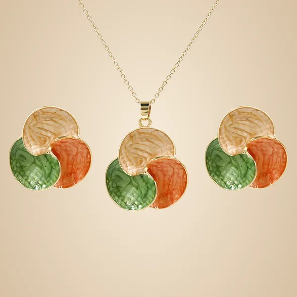 Multicolor_Brass_And_Mixed_Alloy_Necklace_For_Women
