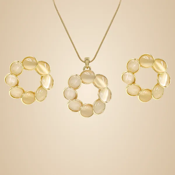 Gold_Brass_And_Mixed_Alloy_Necklace_For_Women
