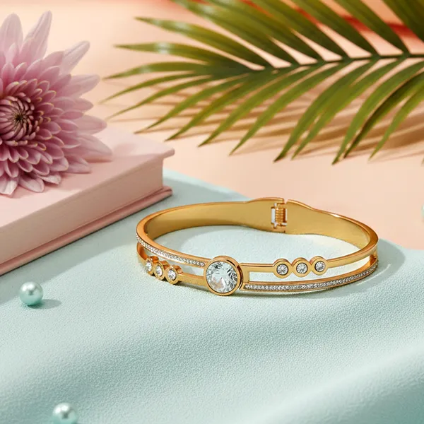 Gold_Imperial_Halo_Statement_Bracelet_For_Women