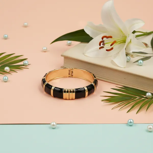 Black_And_Gold_Obsidian_Radiance_Statement_Bangle_For_Women