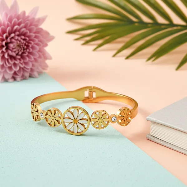 Gold_Celestial_Bloom_Signature_Bangle_For_Women