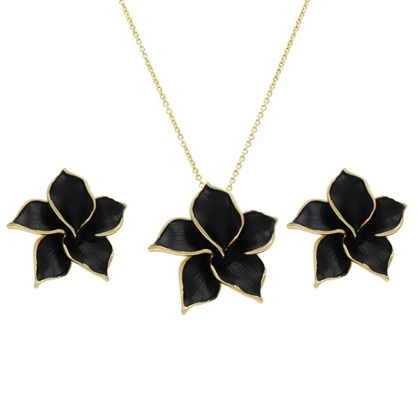 Black_And_Gold_Brass_And_Mixed_Alloy_Necklace_For_Women