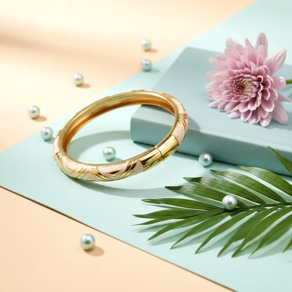 Gold_Pearl_Arc_Designer_Bangle_For_Women