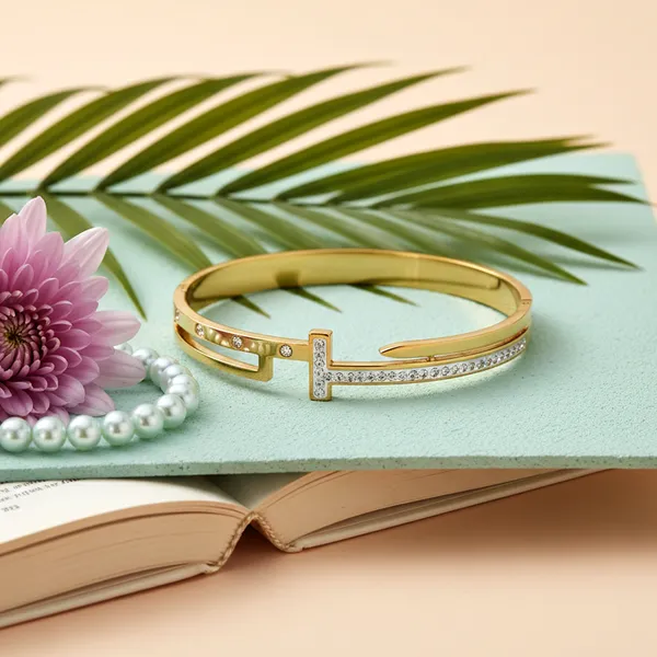 Gold_Axis_Glow_Designer_Bangle_For_Women