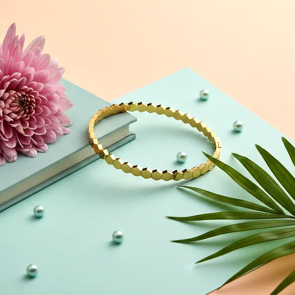 Gold_Minimal_Structured_Statement_Bangle_For_Women