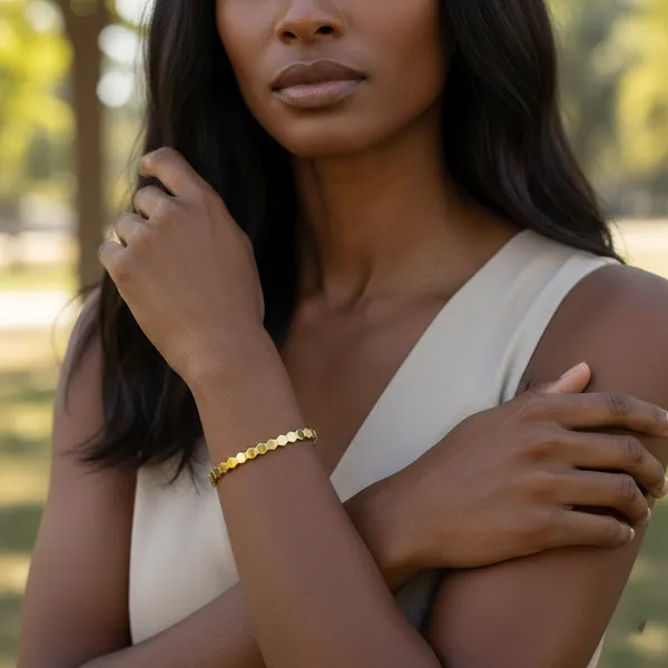 Gold_Minimal_Structured_Statement_Bangle_For_Women