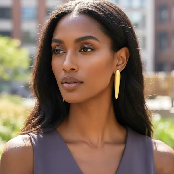 Gold_Classic_Modern_Silhouette_Earrings_For_Women