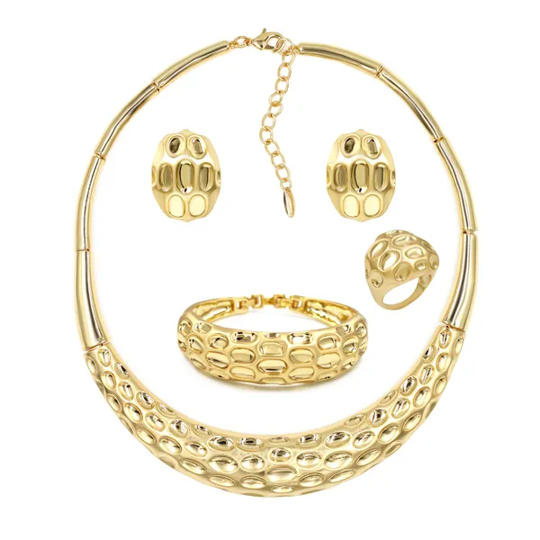 Gold_Modern_Textured_Elegance_Jewelry_Set_For_Women