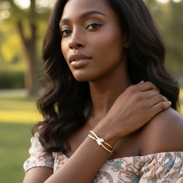 Gold_Butterfly_Grace_Designer_Bangle_For_Women