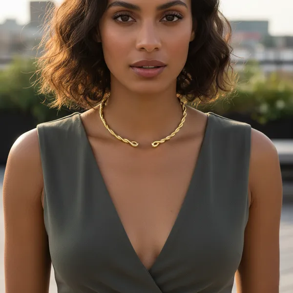 Gold_Eterna_Twist_Necklace_And_Earrings_Collection_For_Women
