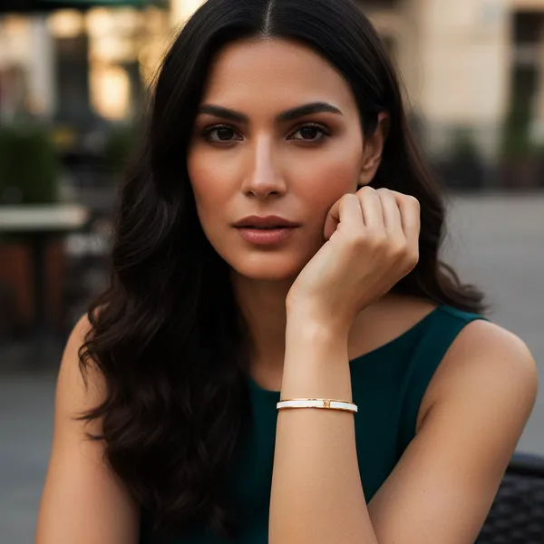 White_And_Gold_Prestige_Minimal_Luxe_Bracelet_For_Women