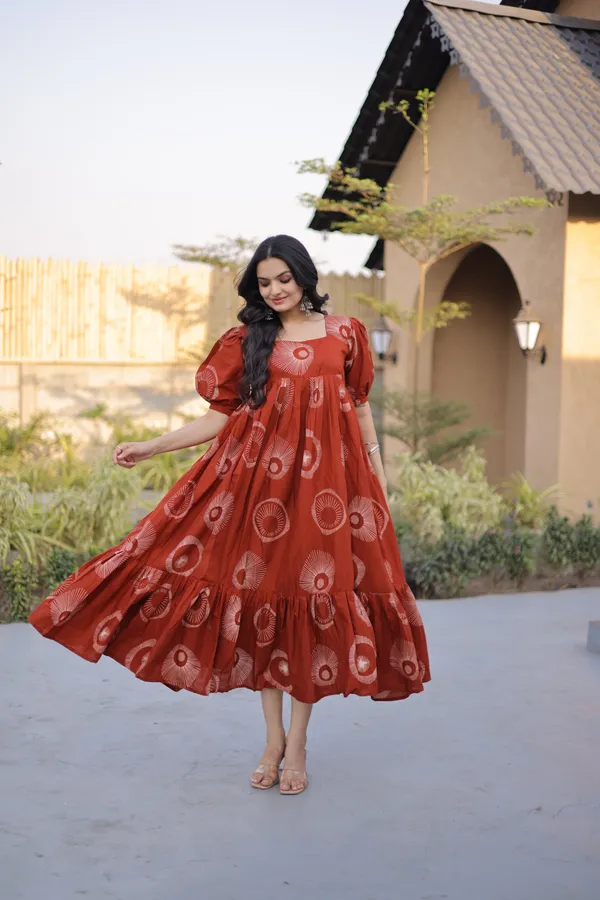 Rust_Orange_Printed_Tiered_Maxi_Dress_with_Puff_Sleeves