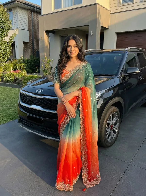 Tri-Color_Ombre_Saree_with_Embellished_Border_and_Blouse