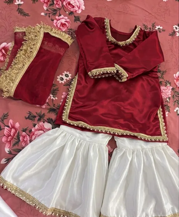 Maroon_and_White_Sharara_Set_with_Golden_Embroidery_for_Girls