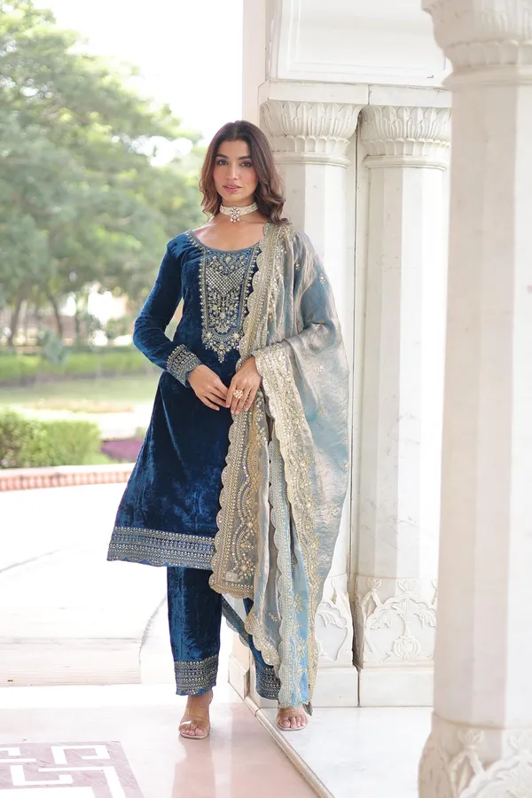 Velvet_Embroidered_Salwar_Suit_Set_with_Sequins_&_Zari_Work_-_3_Piece