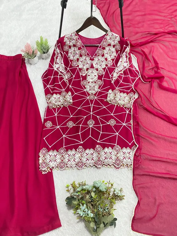 Magenta_Embroidered_Ethnic_Kurti_with_Geometric_Pattern