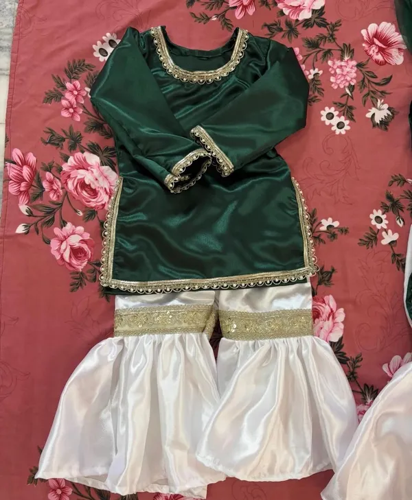 Girls_Green_Kurta_Gharara_Set_with_Dupatta_-_Ethnic_Wear