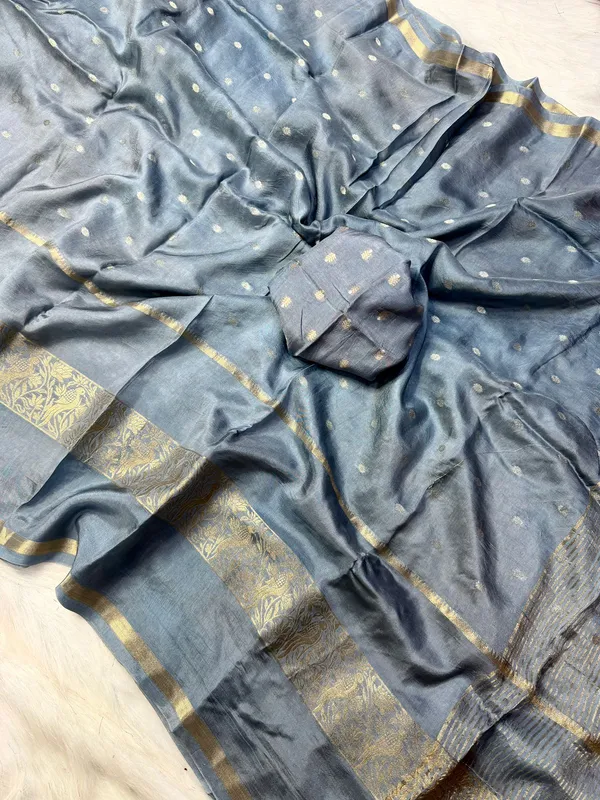 Elegant_Grey_Silk_Saree_with_Golden_Zari_Border_and_Butta_Work