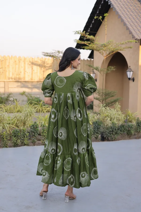 Olive_Green_Circle_Print_Maxi_Dress_with_Puff_Sleeves