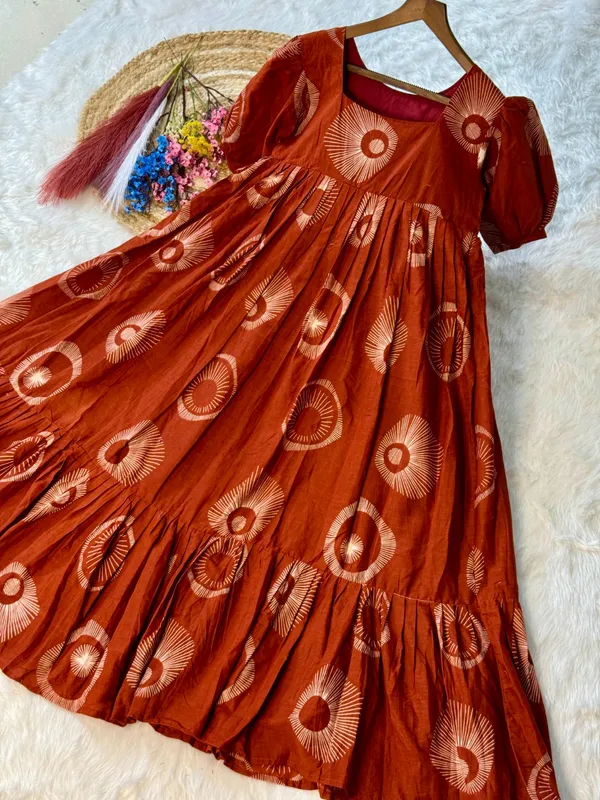 Rust_Orange_Printed_Tiered_Maxi_Dress_with_Puff_Sleeves