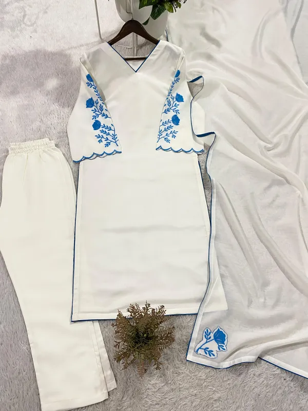 Elegant_Off-White_Embroidered_Kurta_Dupatta_Set_with_Blue_Floral_Sleeves