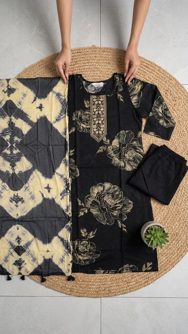 Women's_Black_Embroidered_Floral_Kurta_Set_with_Pants