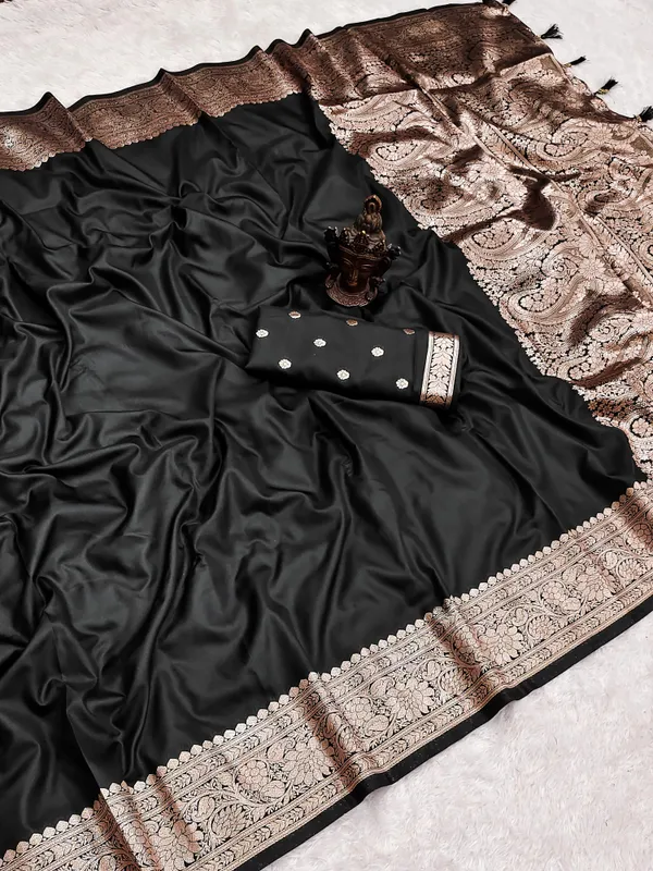 Black_Banarasi_Silk_Saree_with_Golden_Floral_Border_and_Embroidered_Blouse