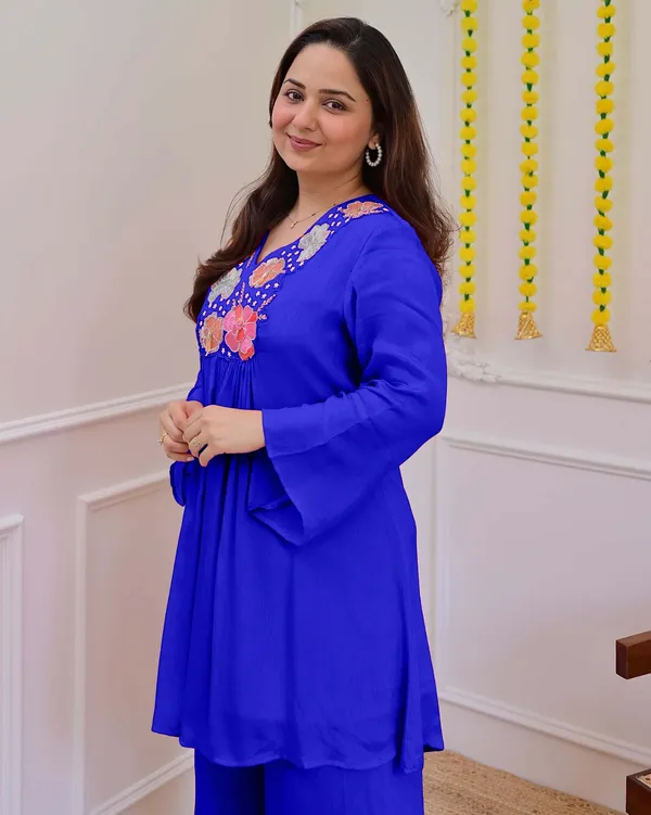 Elegant_Royal_Blue_Embroidered_Kurti_with_Floral_Neckline