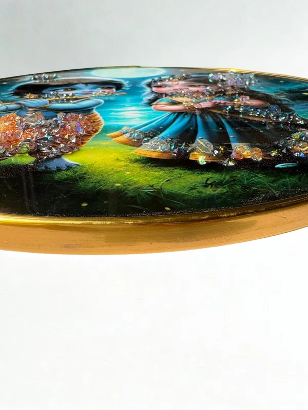 Multicolour_Premium_Quality_12x12_Inch_Radha_Krishna_Round_Frame