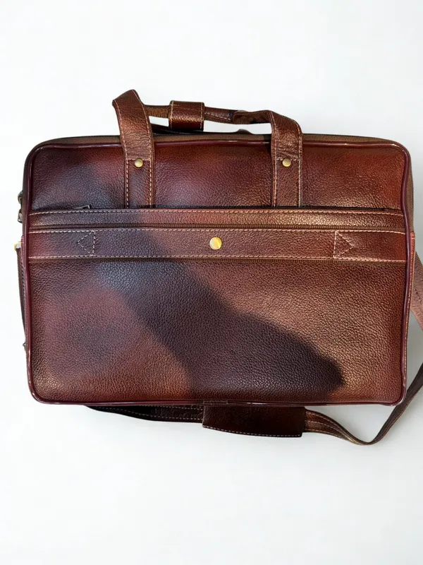 Chocolate_Brown_Color_Premium_Quality_Premium_Leather_Bag_For_Office