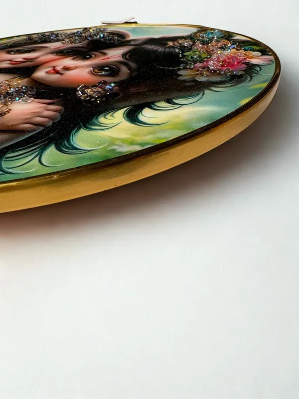 Multicolour_Premium_Quality_12x12_Inch_Radha_Krishna_Round_Frame