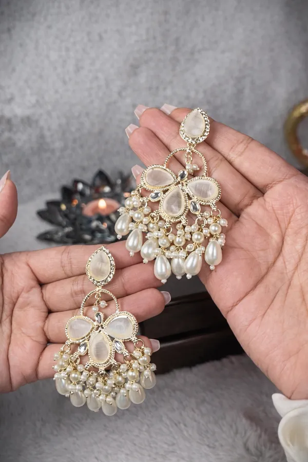 Stone_&_Pearl_Long_Earrings