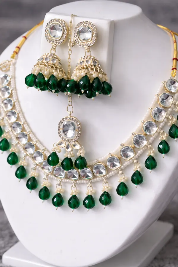 Emerald_Green_And_Gold_Drop_Kundan_Necklace_Set_For_Women