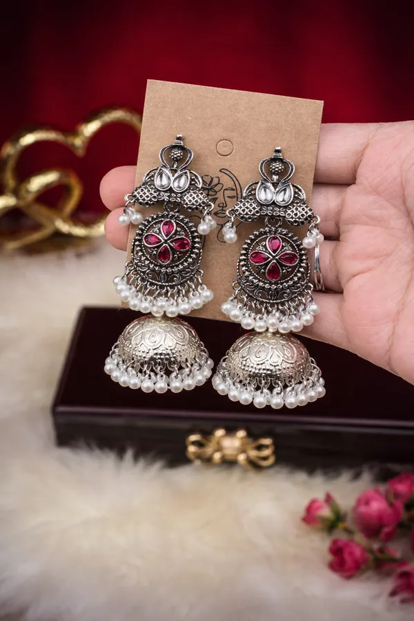 Silver_And_Ruby_Red_Antique_Finish_Jhumka_With_Pearls_For_Women