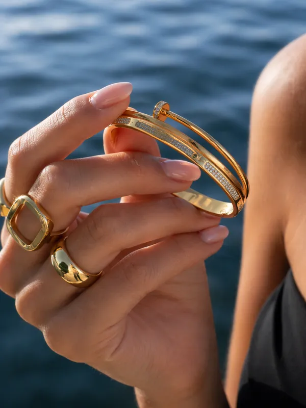 Crystal_Luxe_Anti-Tarnish_Designer_Bracelet