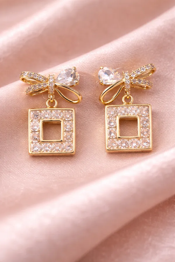 Golden_Square_Charm