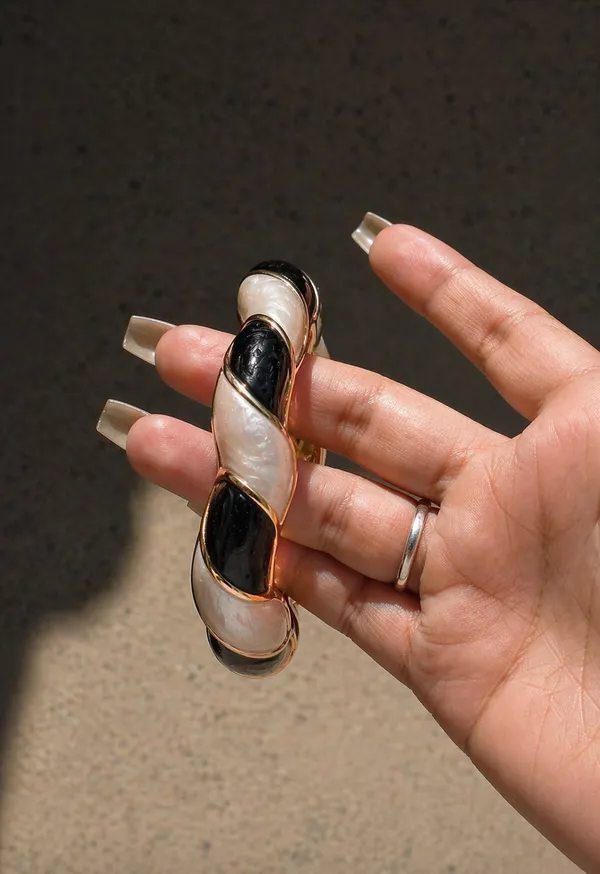Midnight_Pearl_Anti-Tarnish_Ceramic_Bracelet